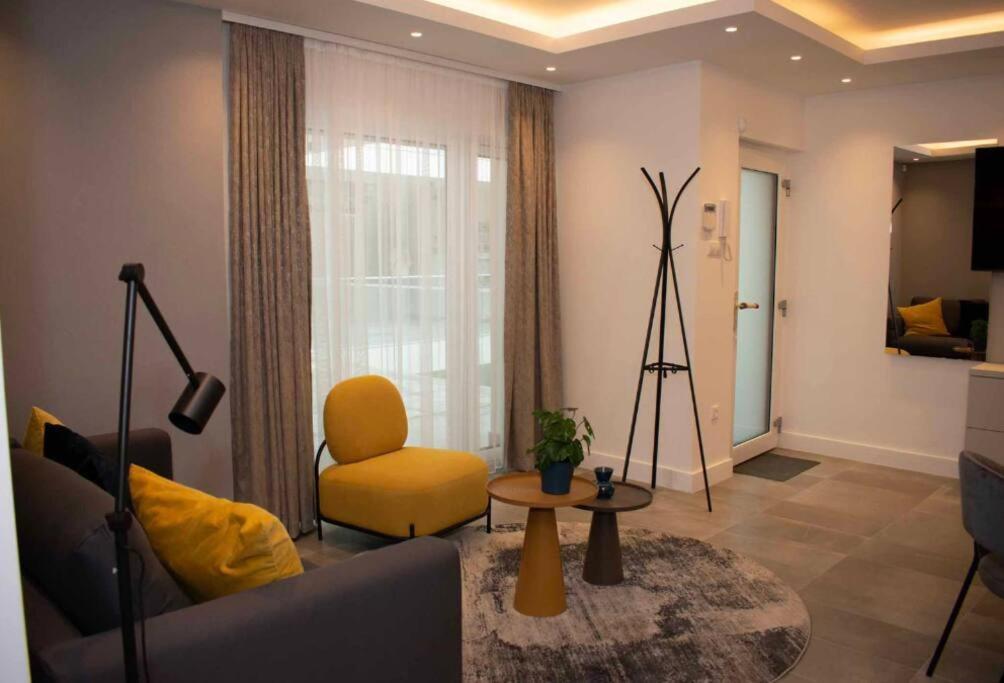Luxury Cozy 2 Bdr Downtown Apt.3 บูดาเปสต์ ภายนอก รูปภาพ