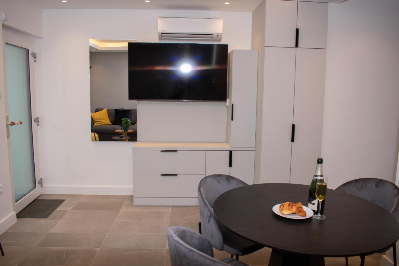 Luxury Cozy 2 Bdr Downtown Apt.3 บูดาเปสต์ ภายนอก รูปภาพ