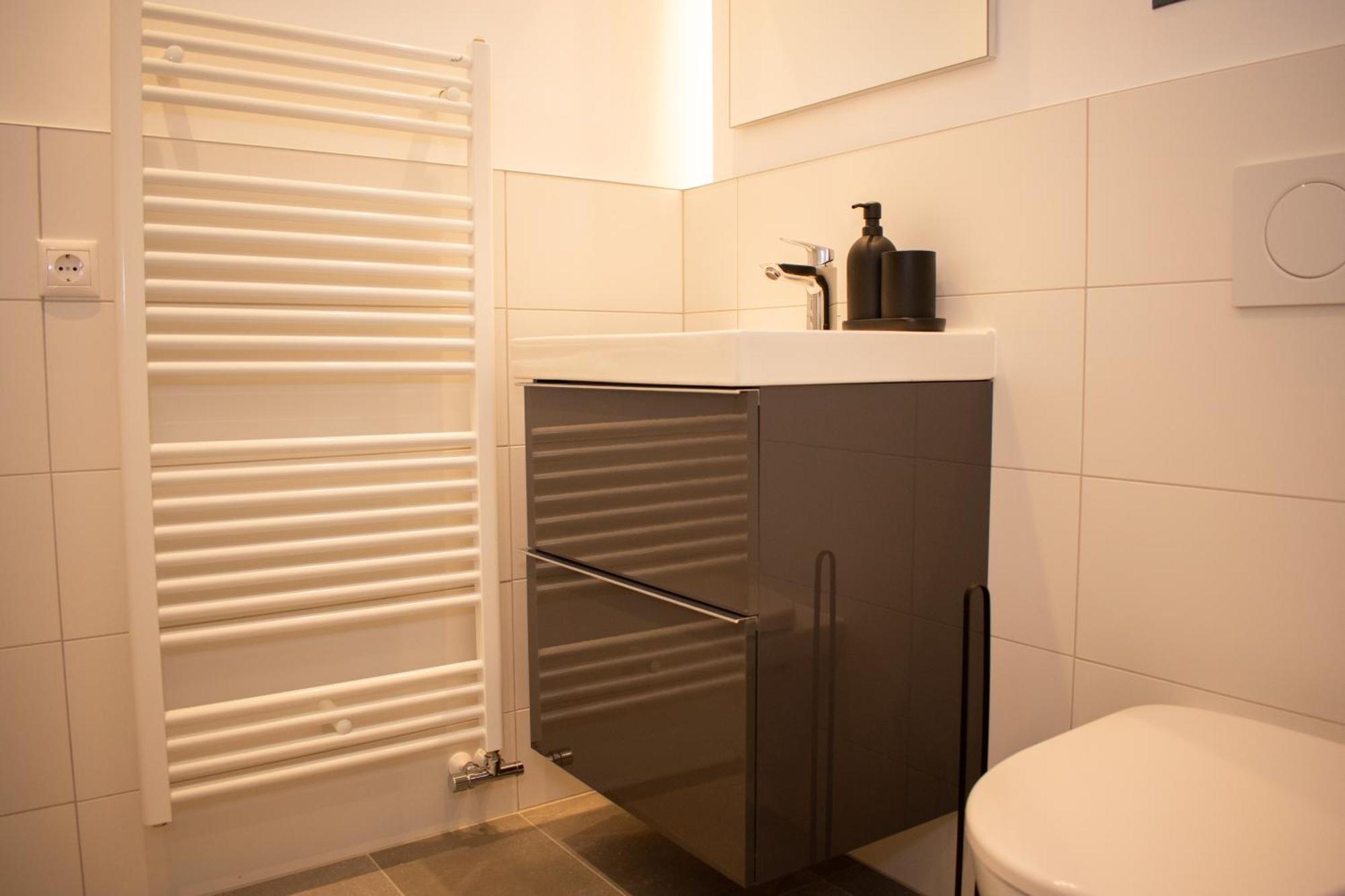 Luxury Cozy 2 Bdr Downtown Apt.3 บูดาเปสต์ ภายนอก รูปภาพ